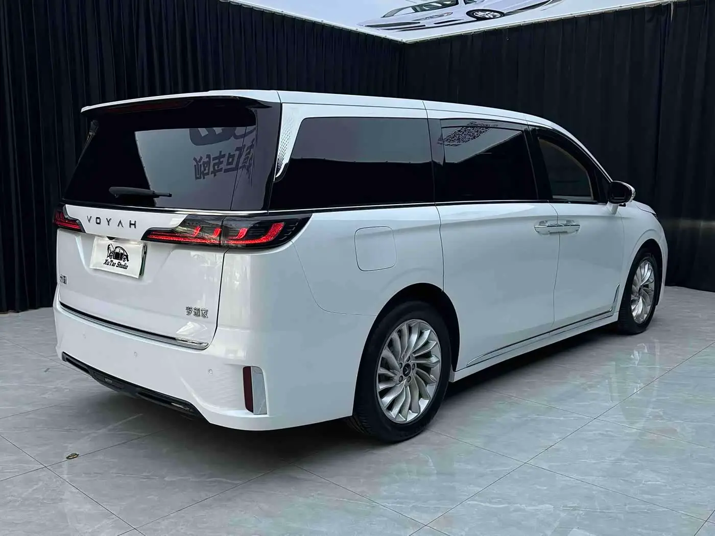 Voyah Auto Voyah Dreamer 2023 — Şəkil 16/20