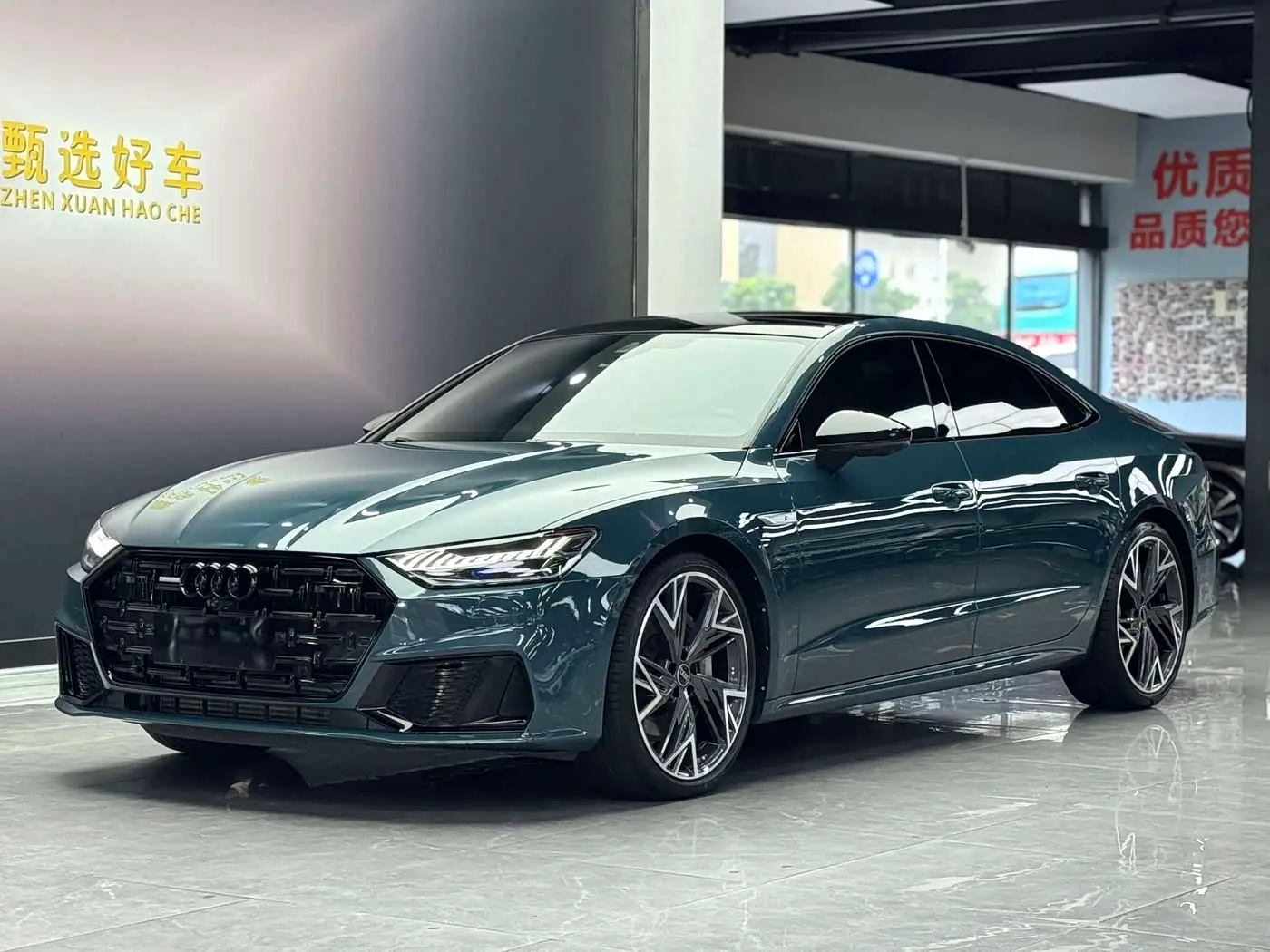 Audi A7L 2022 — Фото 1/6