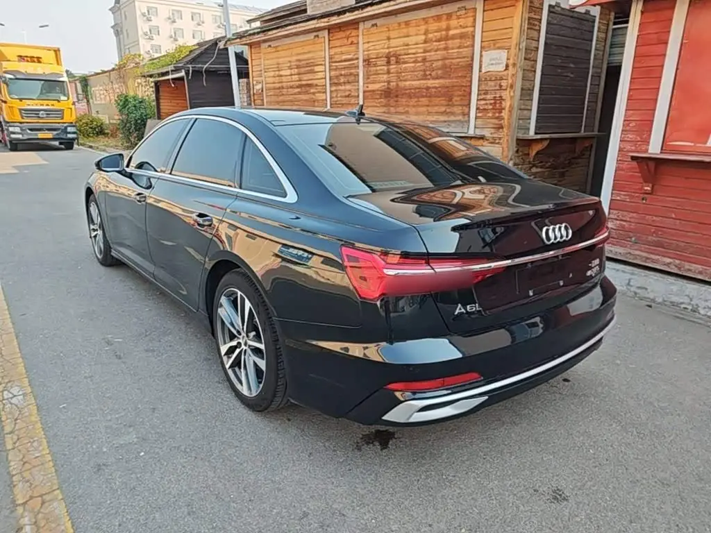 Audi A6L 2020 — Photo 5/20