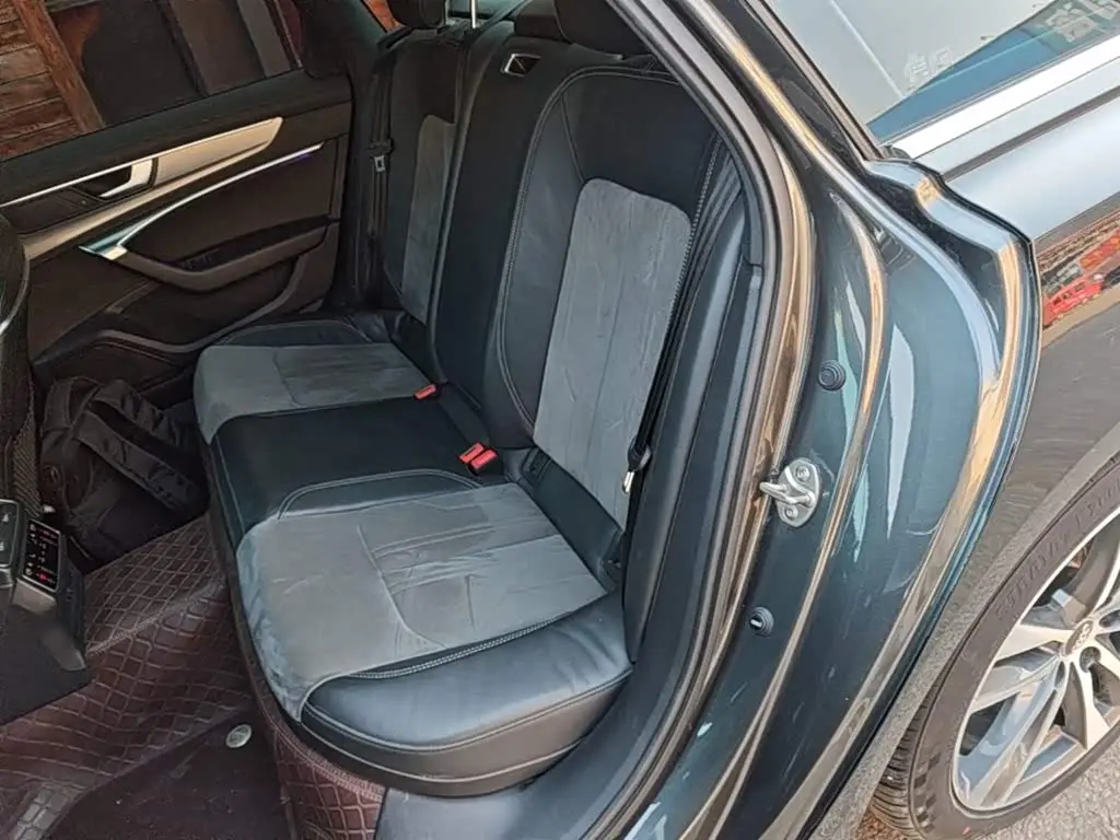 Audi A6L 2020 — Photo 17/20