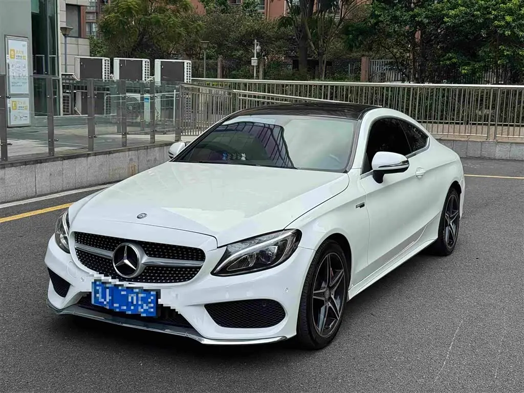 Mercedes-Benz C-Class 2017 — Фото 1/10