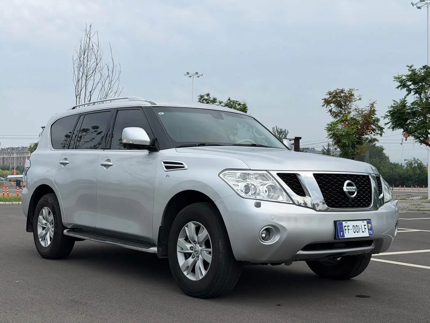 Nissan Patrol 2015 — Фото 3/9