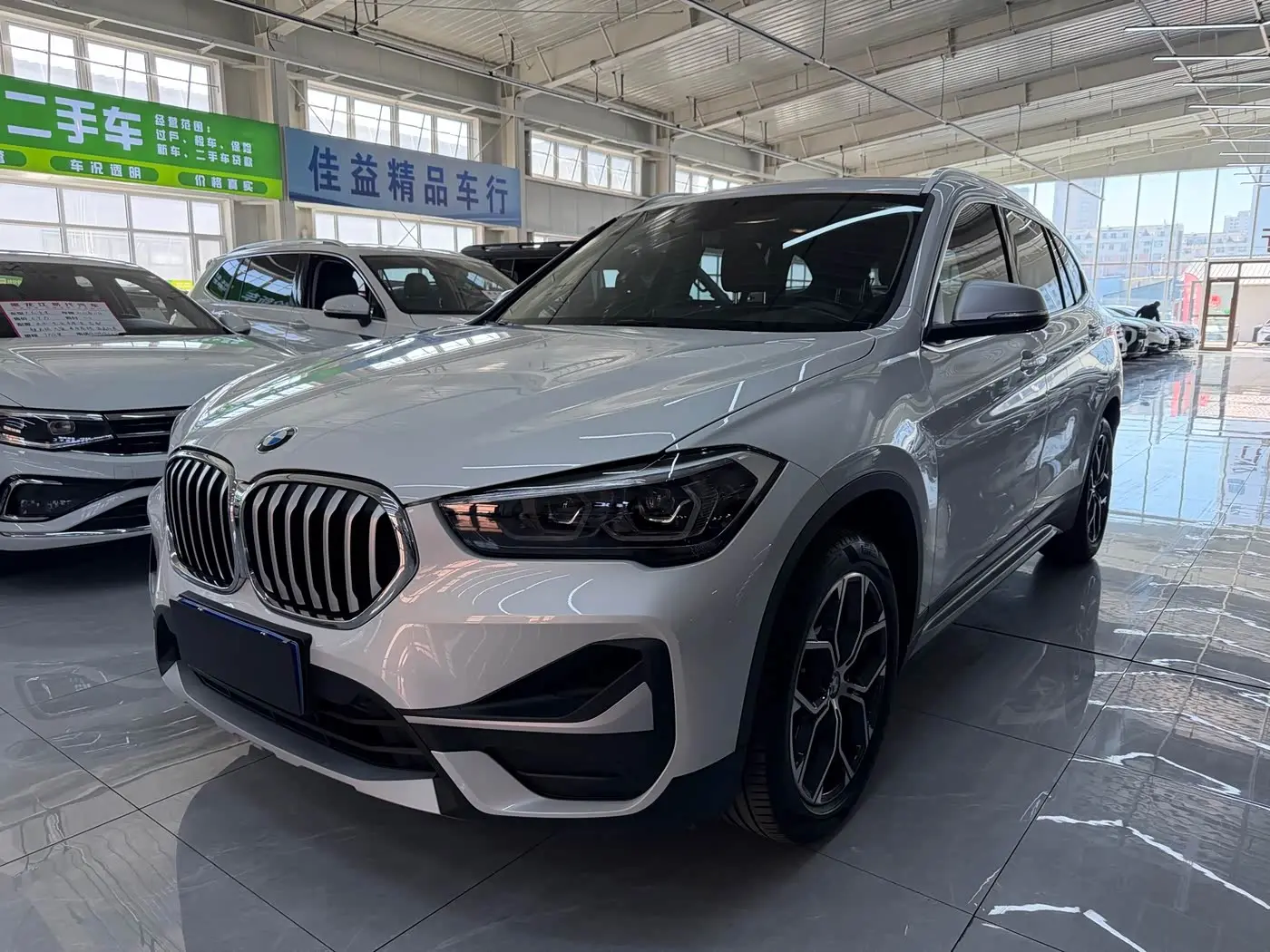 BMW X1 2022 — Photo 1/20