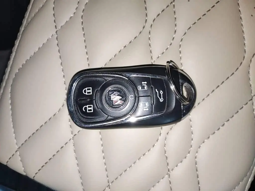 Buick GL8 2023 — Photo 11/20