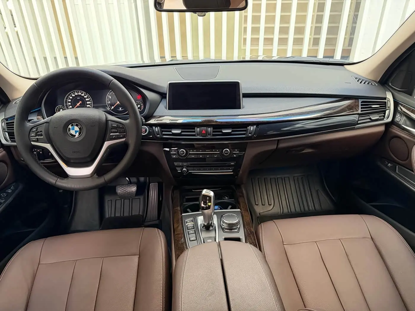 BMW X5 2019 — Photo 9/12