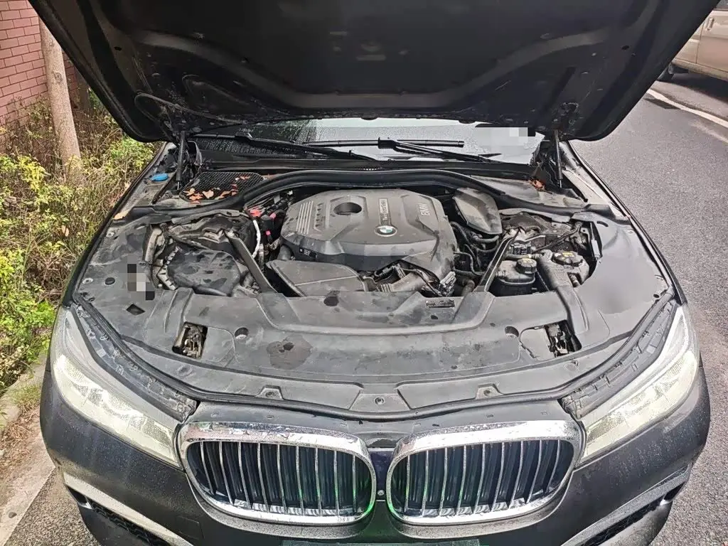 BMW 7 Series 2019 — Photo 16/20