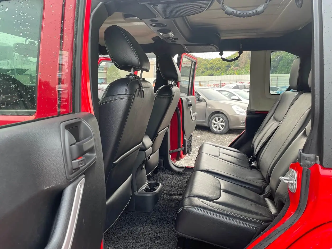 Jeep Wrangler 2018 — Photo 11/17