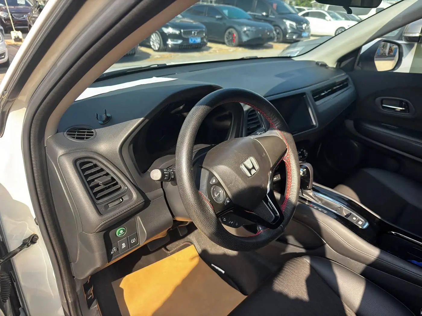 Honda Vezel 2022 — Photo 10/19