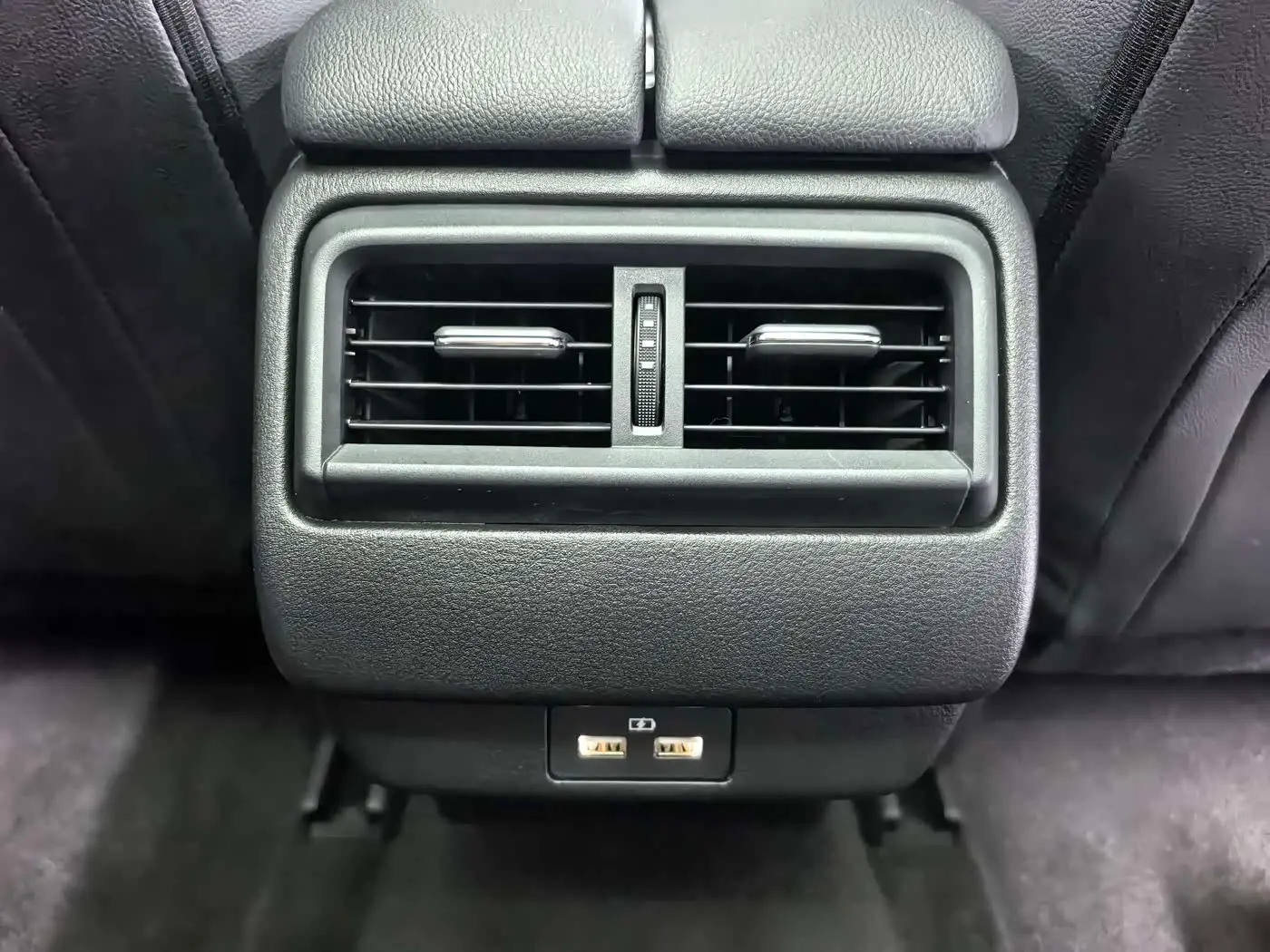 Mazda CX-50 Xingye 2023 — Photo 10/20