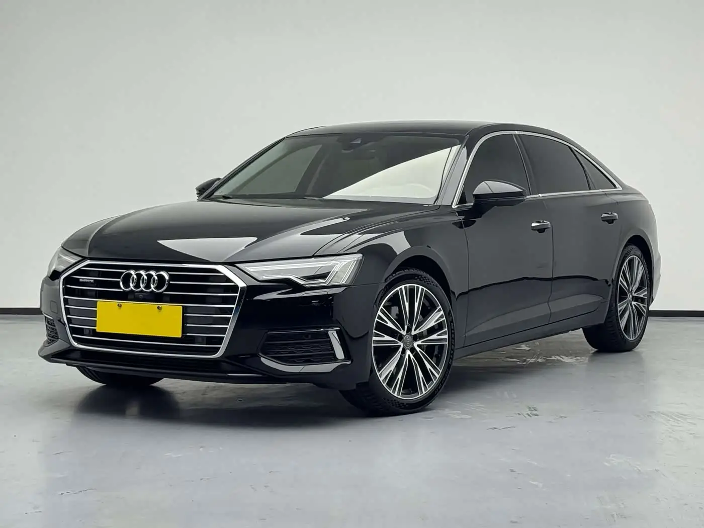 Audi A6L, 2022