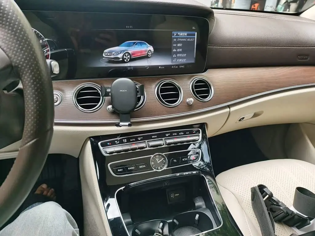 Mercedes-Benz E-Class 2017 — Фото 14/20