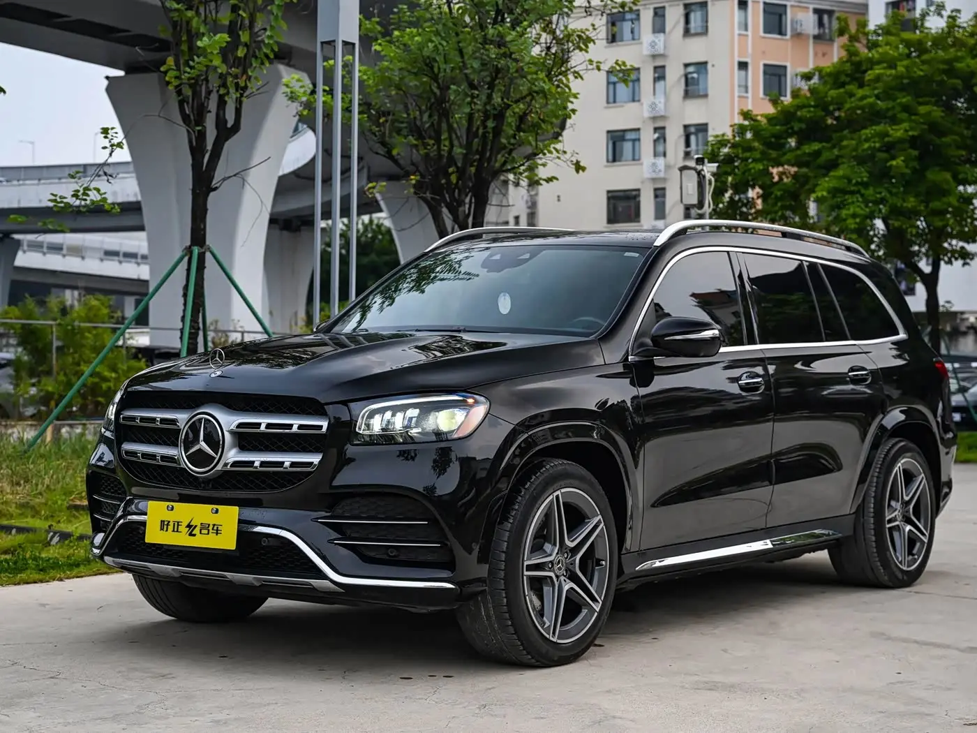 Mercedes-Benz GLS 2021 — Photo 2/20