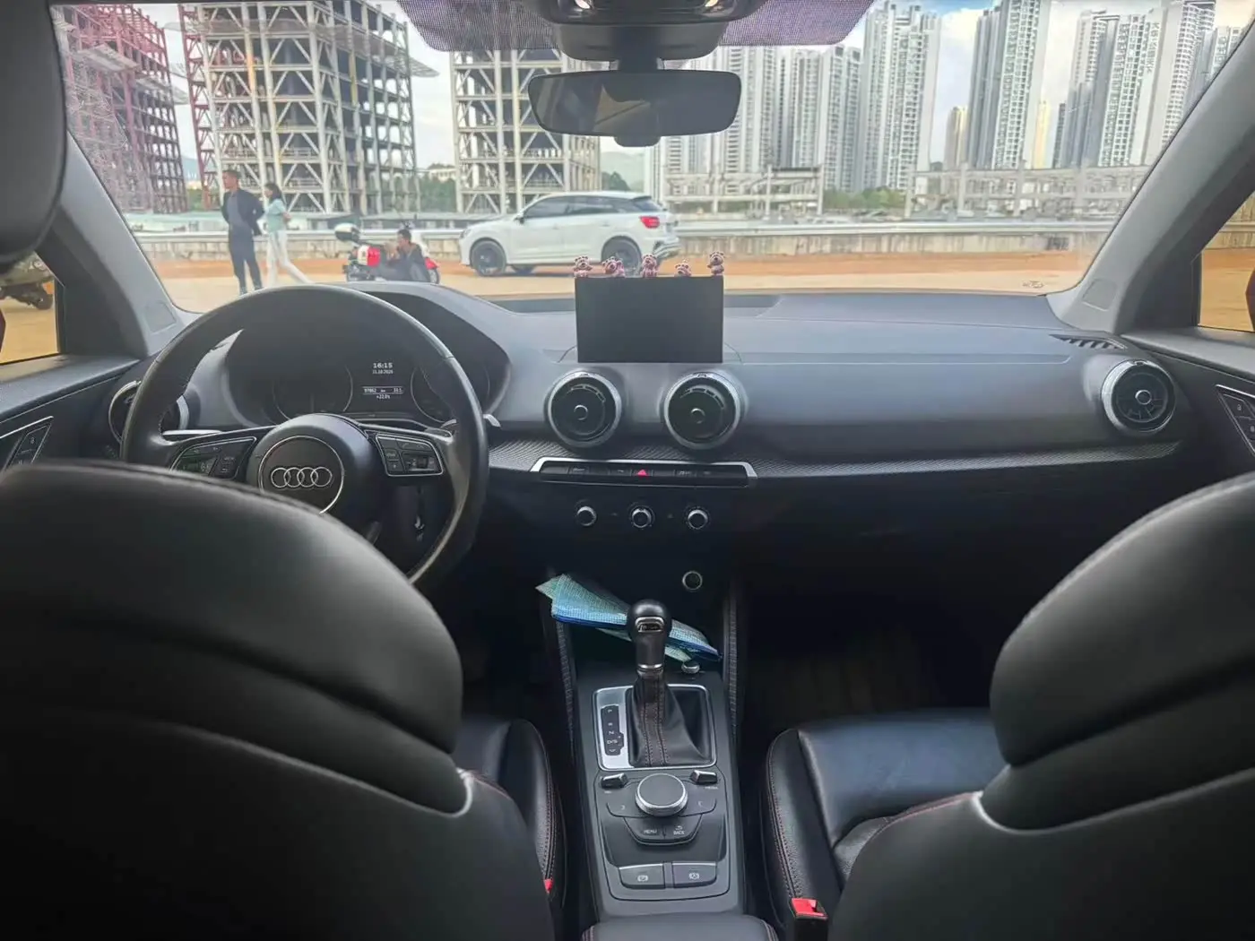 Audi Q2L 2023 — Photo 6/9