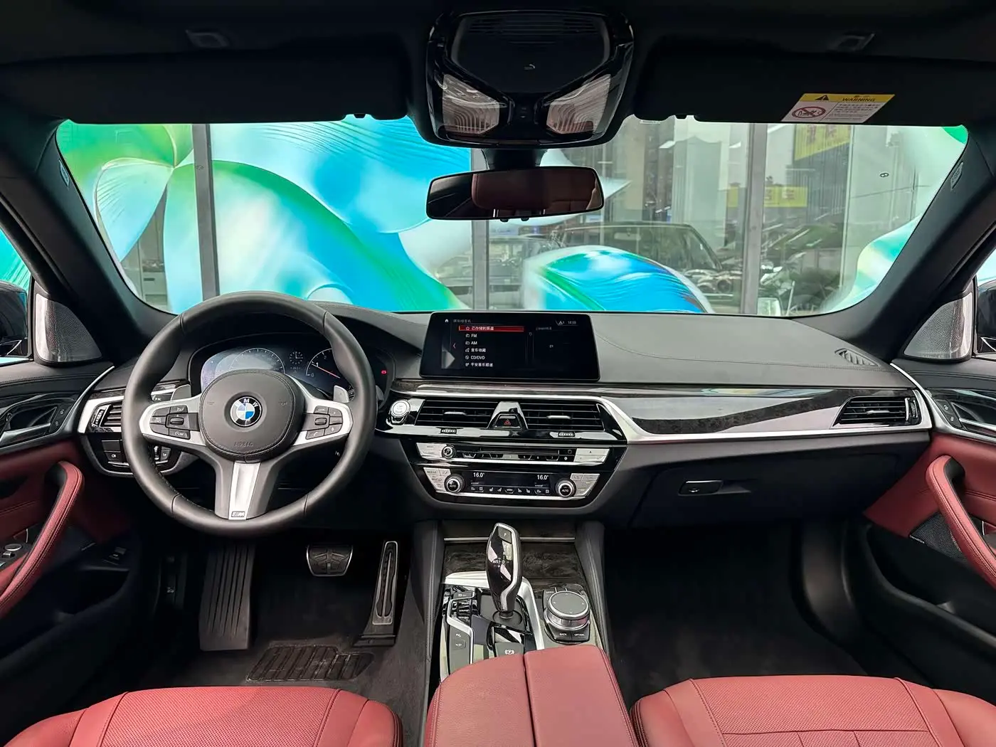 BMW 5 Series 2019 — Фото 13/20