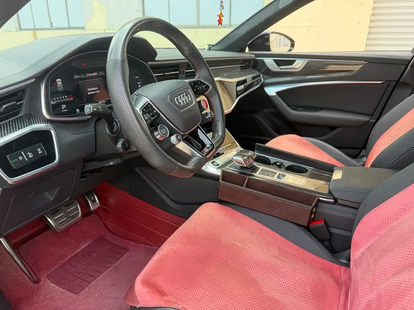 Audi A6 2022 — Photo 8/20