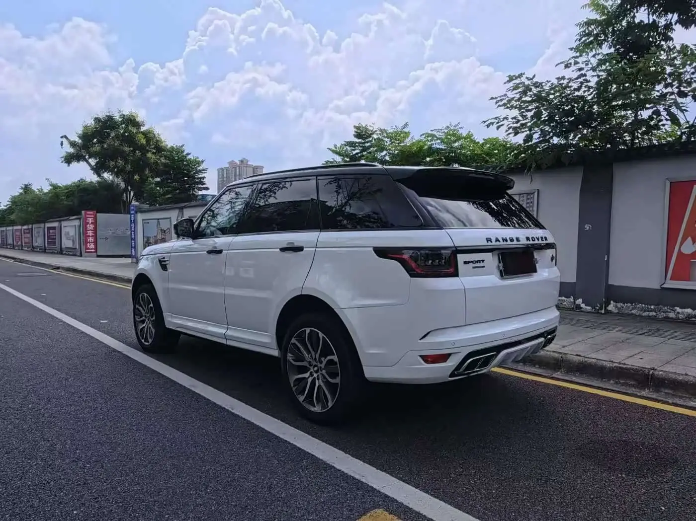 Land Rover Range Rover Sport 2017 — Photo 5/16