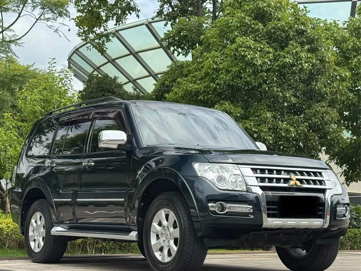 Mitsubishi Pajero 2015 — Photo 3/20