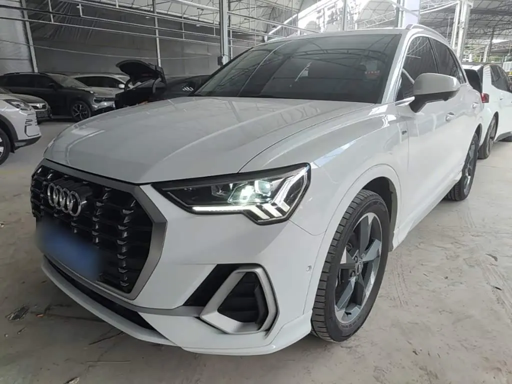 Audi Q3 2023 — Photo 1/20