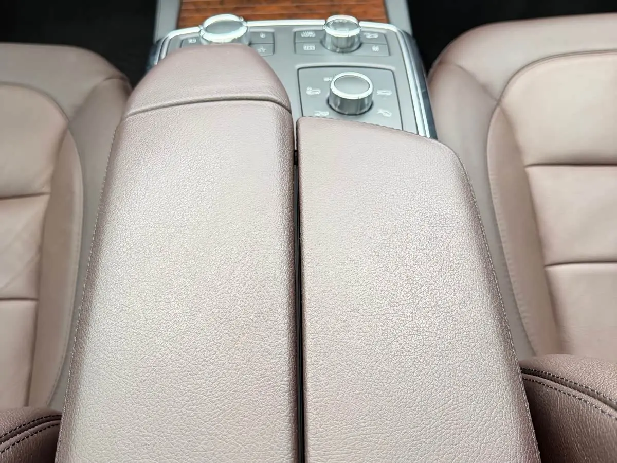 Mercedes-Benz M-Class 2014 — Photo 19/20