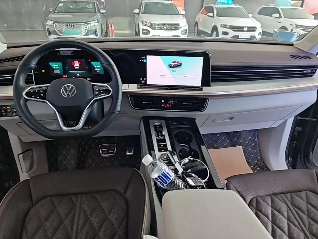 Volkswagen Talagon 2023 — Photo 10/20