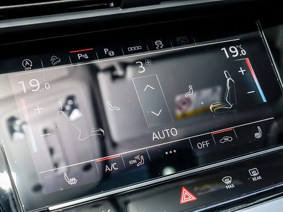 Audi Q6 2023 — Photo 19/20
