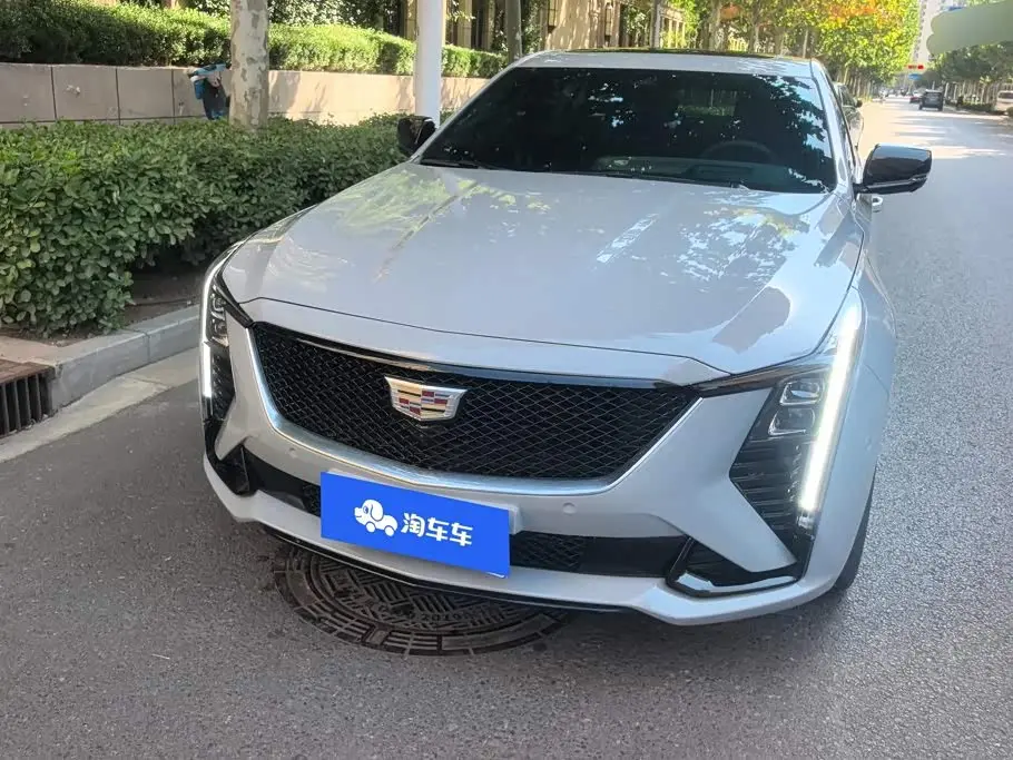Cadillac CT5 2024 — Photo 2/16