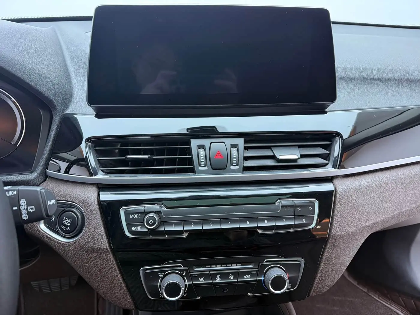 BMW X1 2023 — Photo 9/20