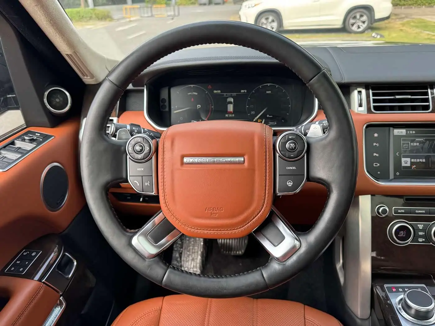 Land Rover Range Rover 2016 — Фото 9/20