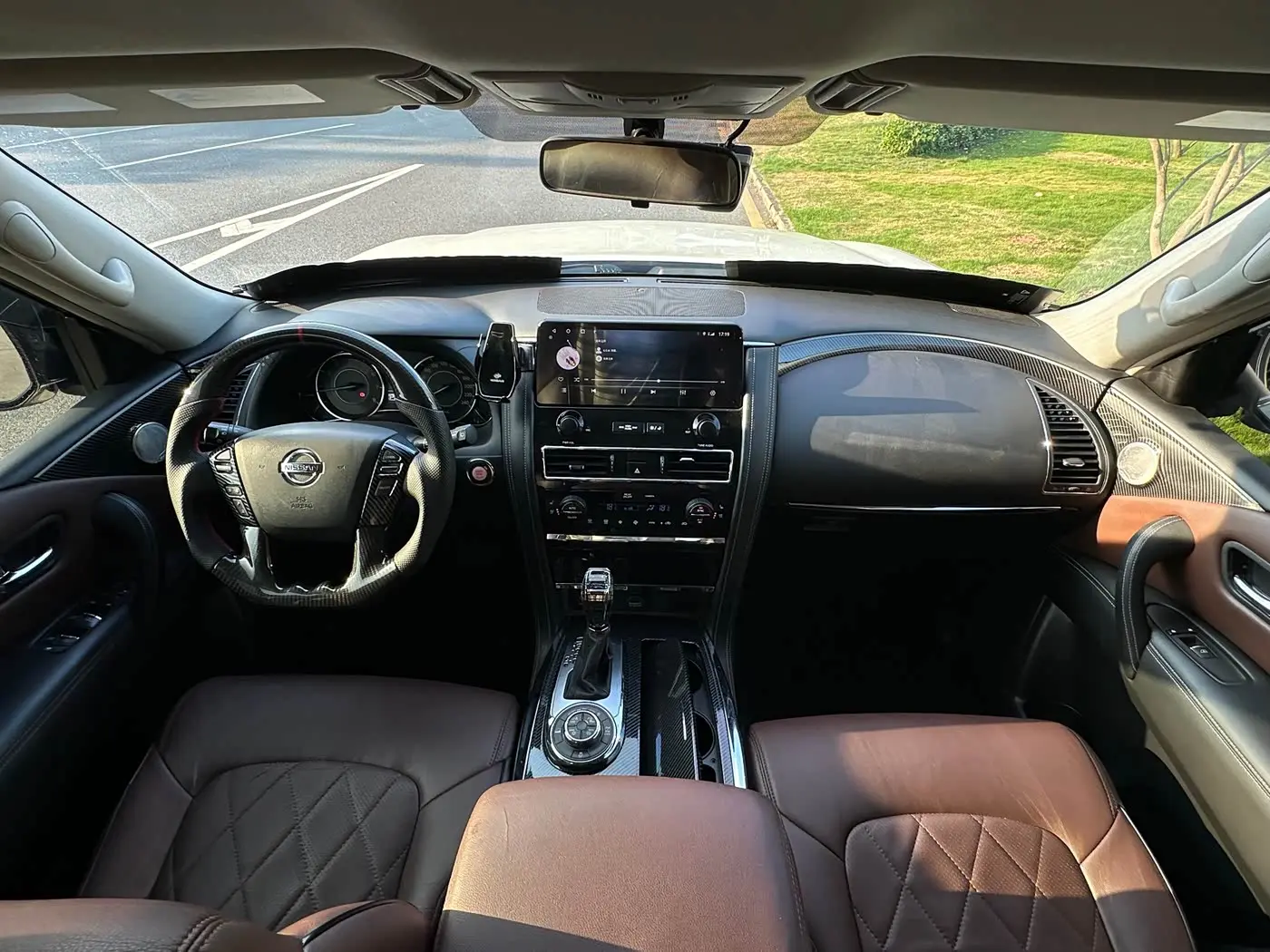 Nissan Patrol 2019 — Фото 13/19