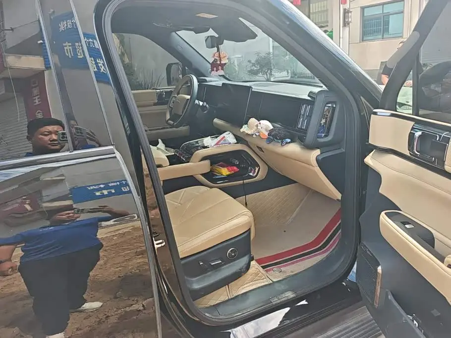 Fang Cheng Bao Leopard 5 2025 — Photo 8/16
