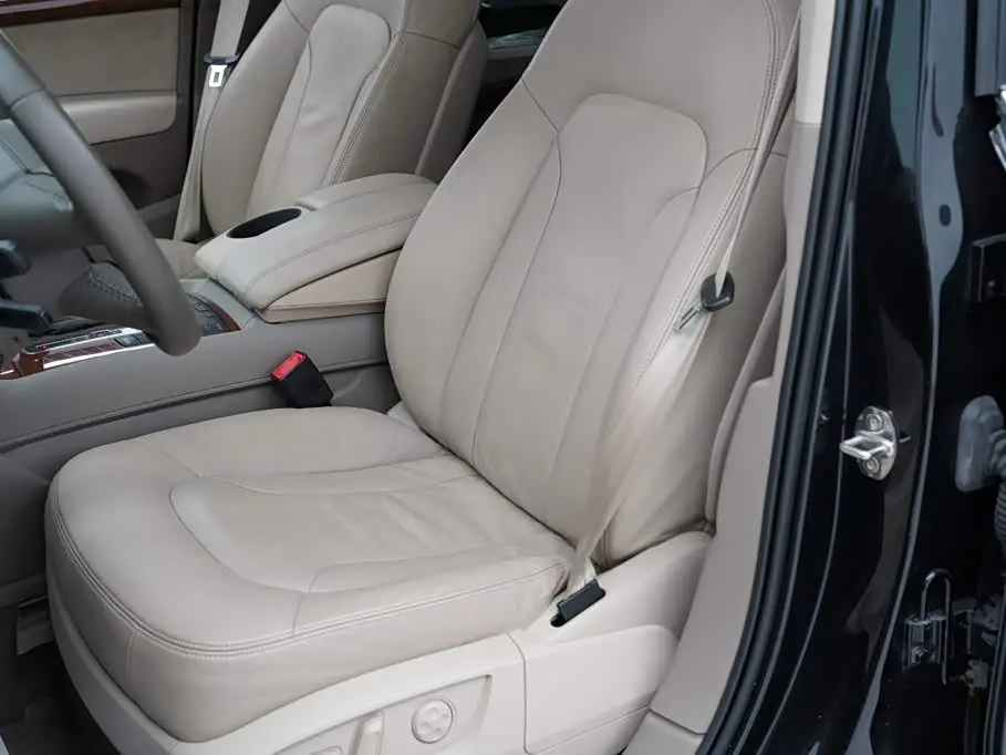 Audi Q7 2013 — Şəkil 16/20