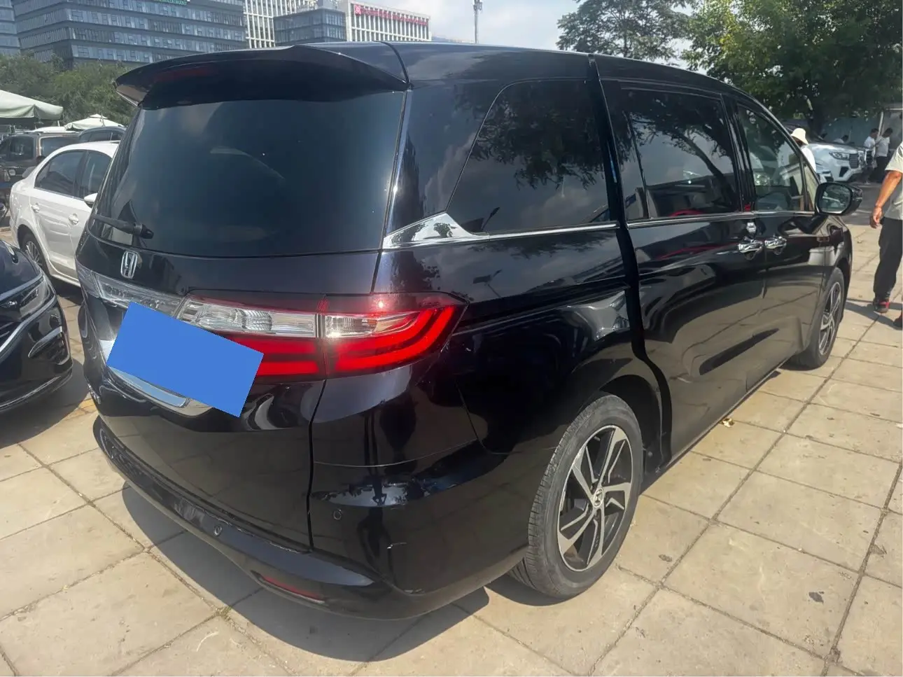 Honda Odyssey 2017 — Photo 18/19