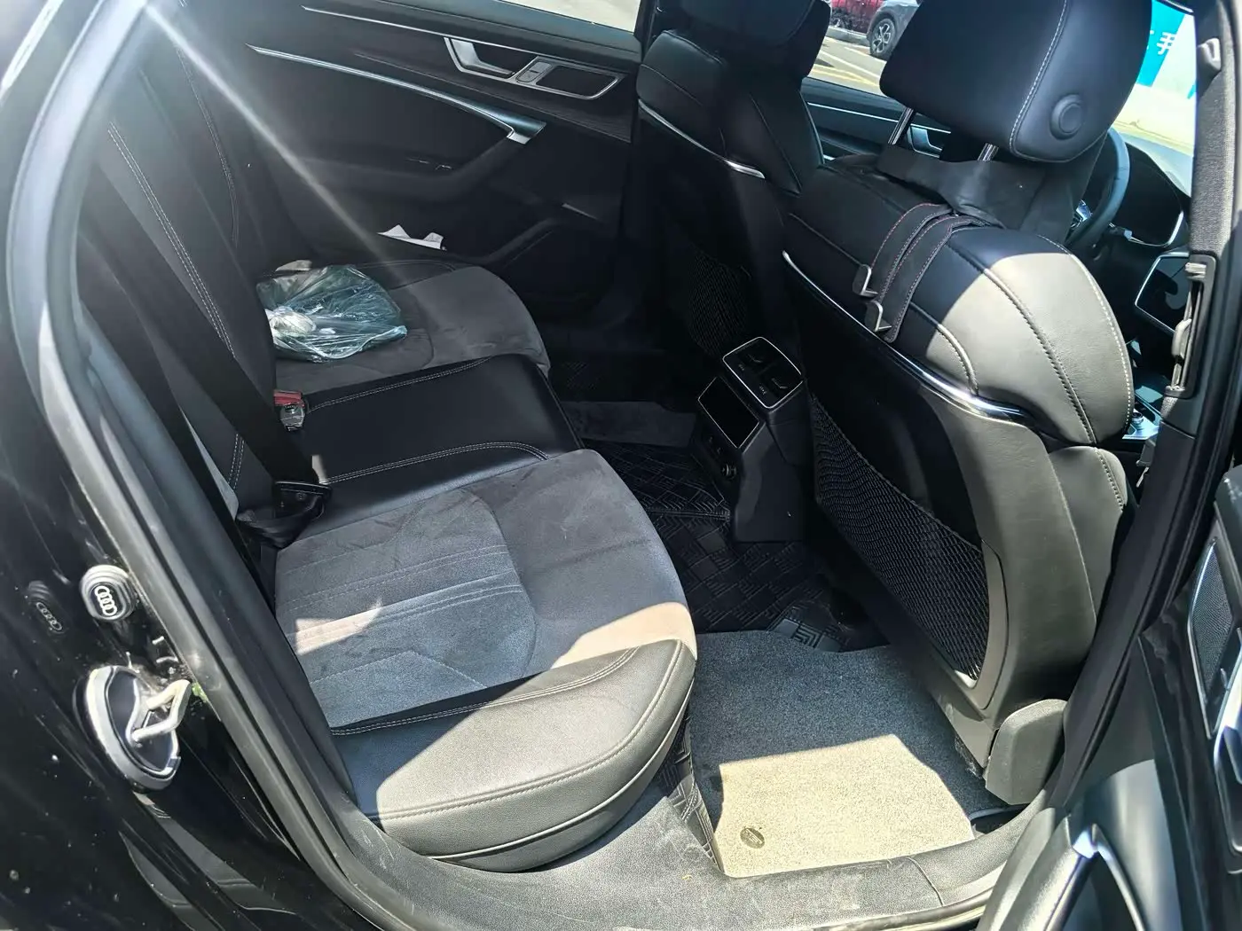 Audi A6L 2024 — Photo 6/6