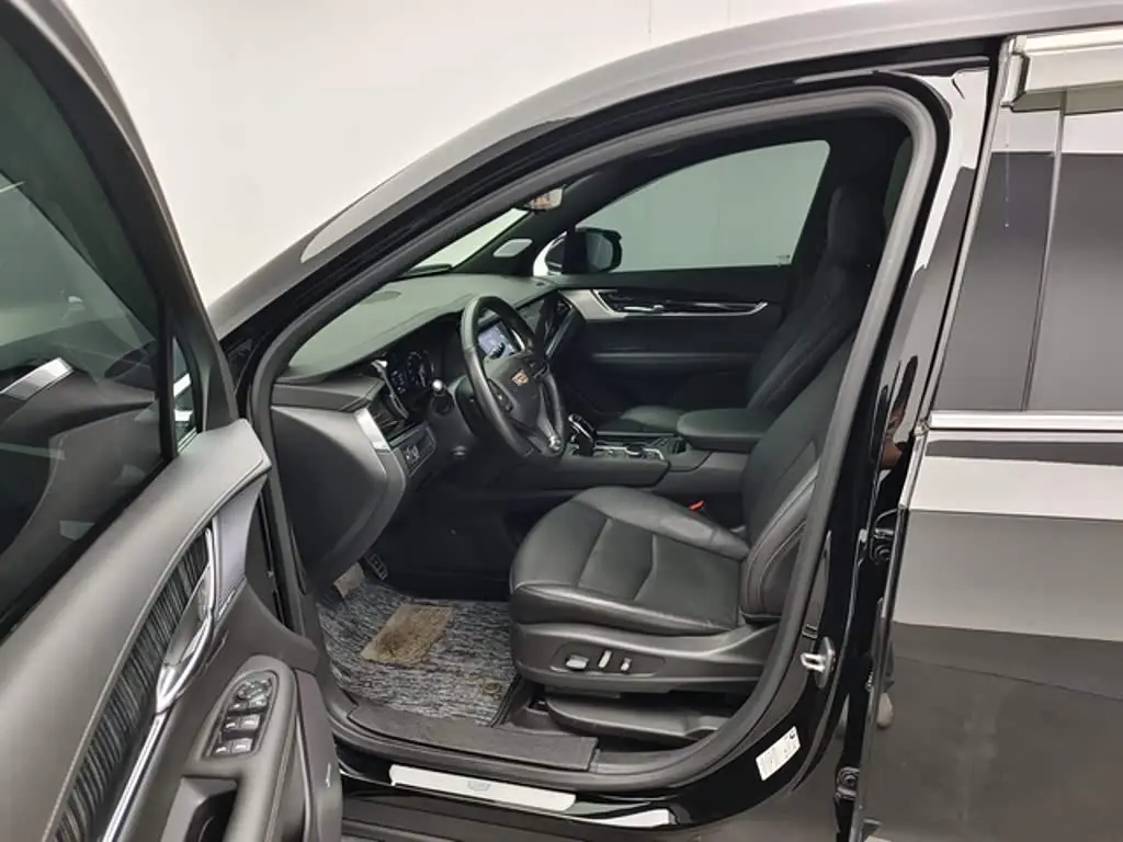 Cadillac XT6 2024 — Photo 6/14