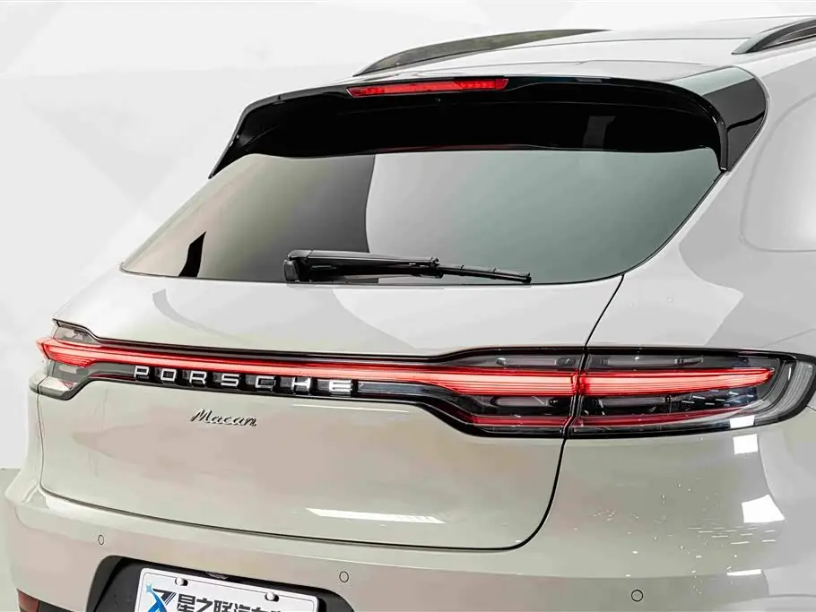 Porsche Macan 2021 — Фото 8/20