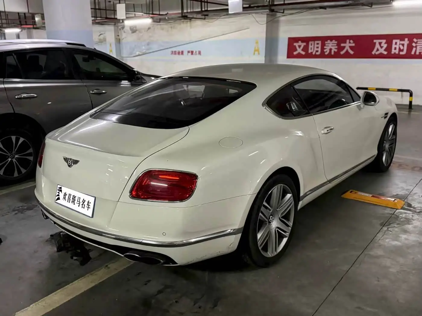 Bentley Continental 2017 — Фото 4/20