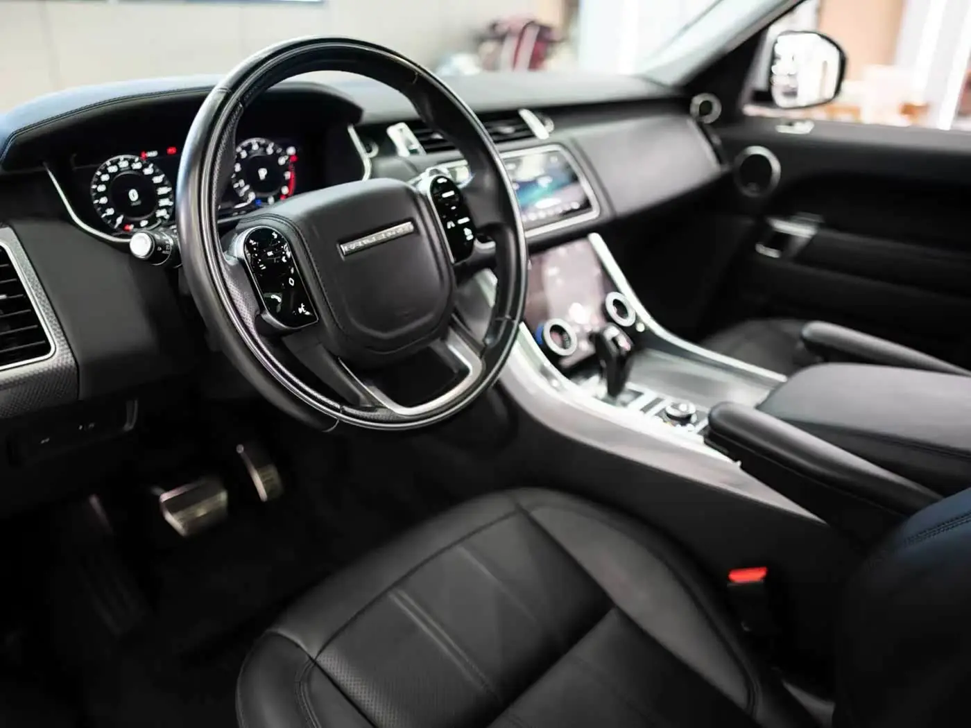 Land Rover Range Rover Sport 2018 — Фото 9/19
