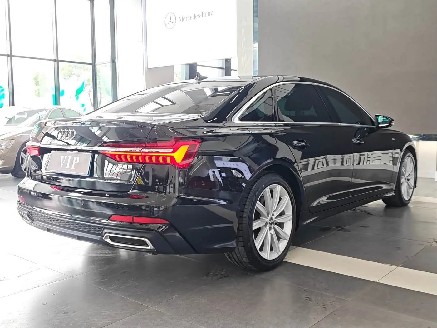 Audi A6L 2020 — Şəkil 6/18