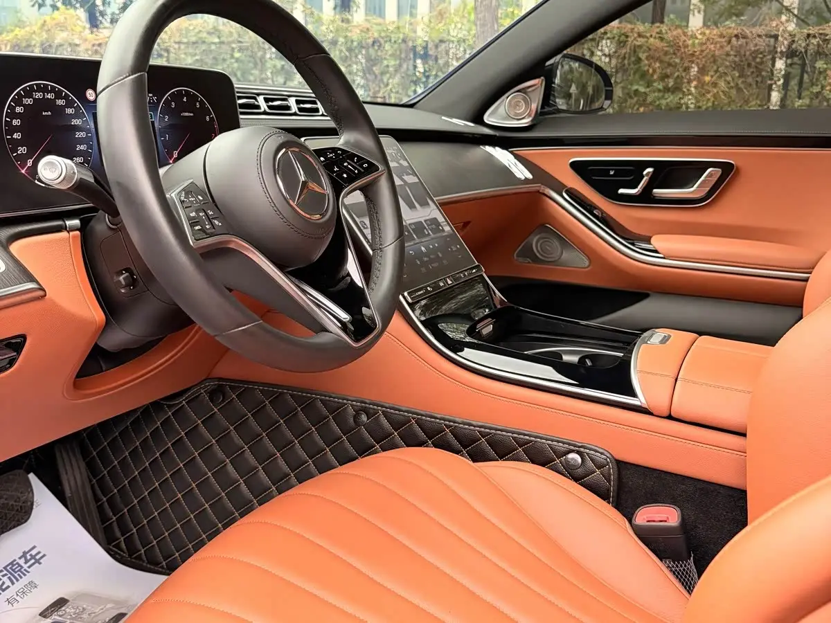Mercedes-Benz S-Class 2024 — Photo 16/16