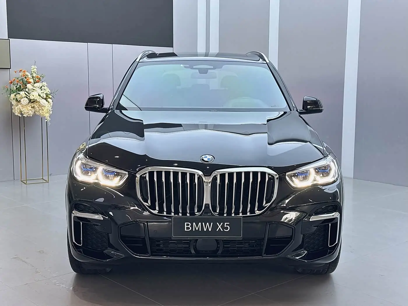BMW X5 2023 — Фото 2/20