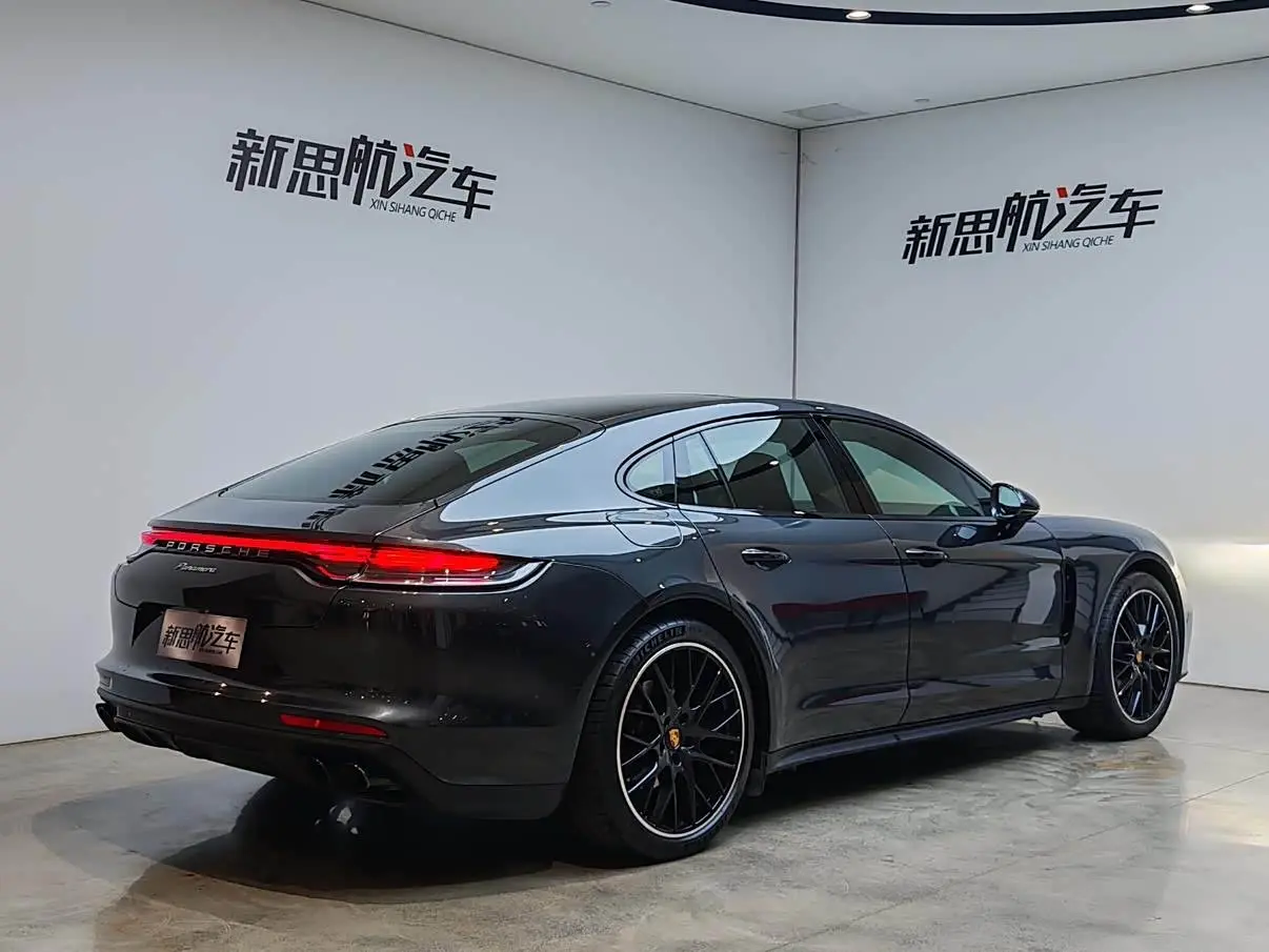 Porsche Panamera 2023 — Photo 7/17