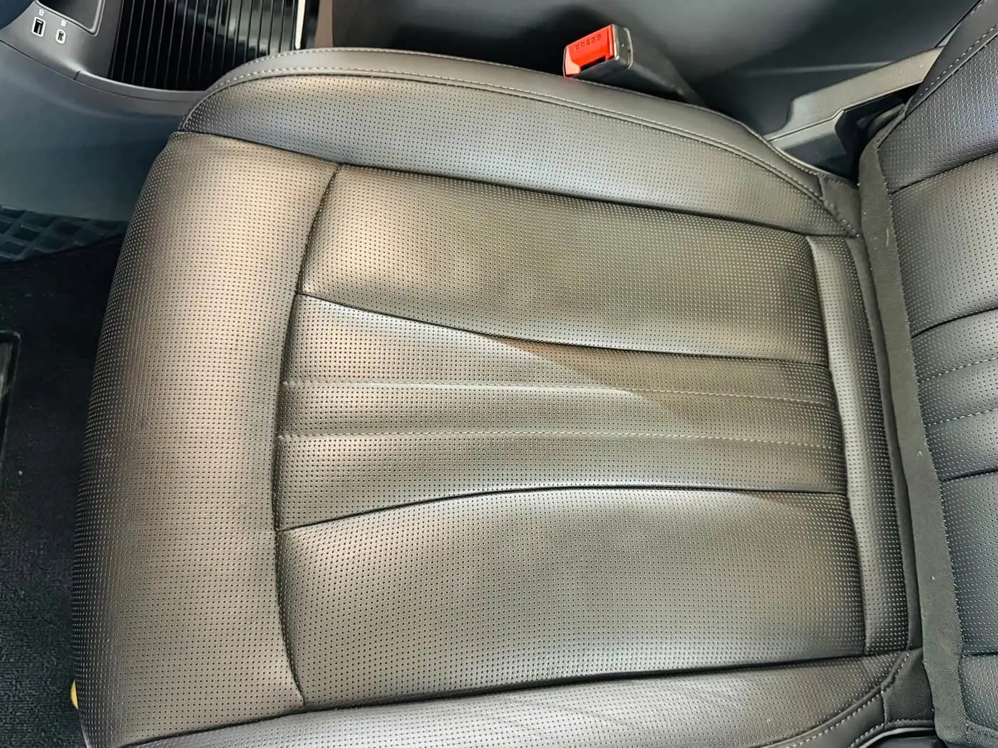 Hongqi HQ9 2024 — Photo 14/20