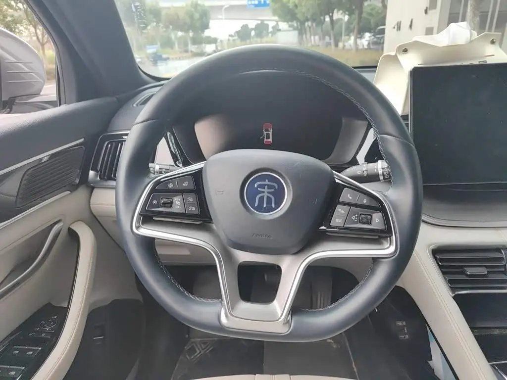 BYD Song PLUS PHEV 2022 — Фото 11/20