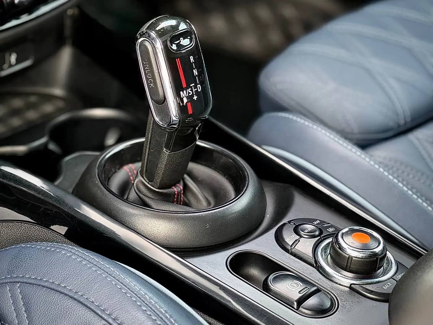 MINI CLUBMAN 2021 — Фото 4/13
