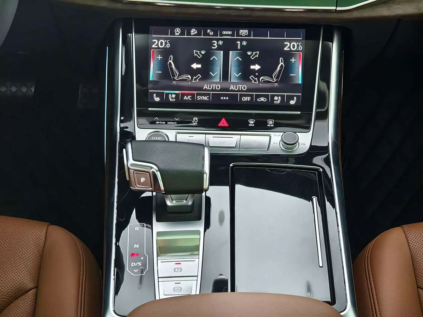 Audi Q7 2023 — Photo 11/20