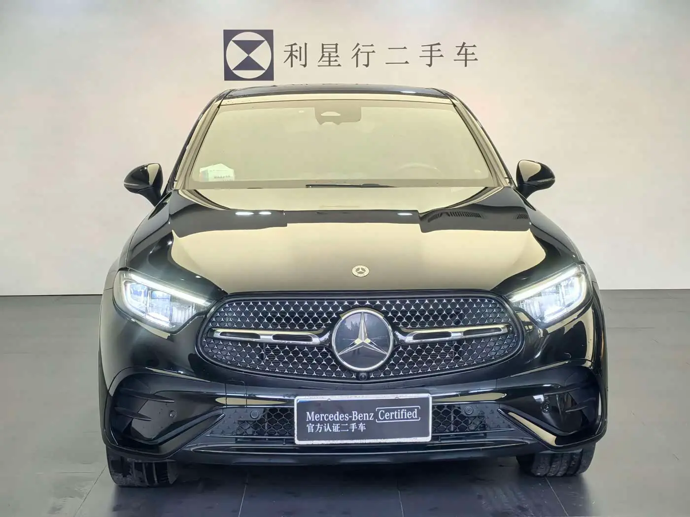 Mercedes-Benz GLC Coupe 2024 — Фото 2/18