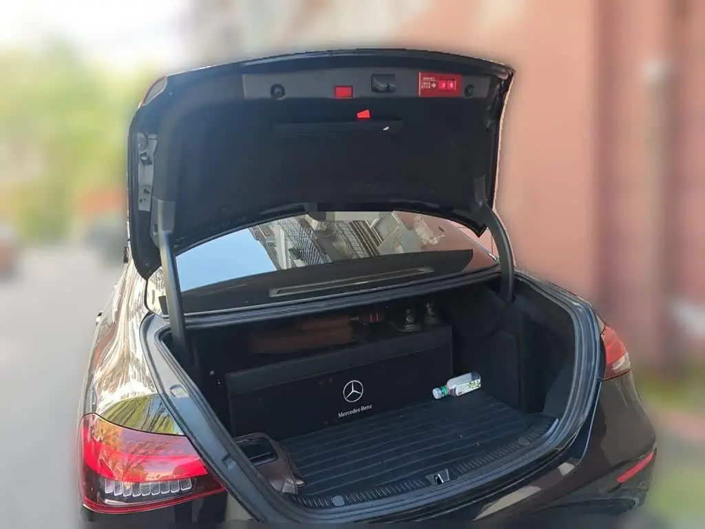 Mercedes-Benz E-Class 2022 — Фото 20/20