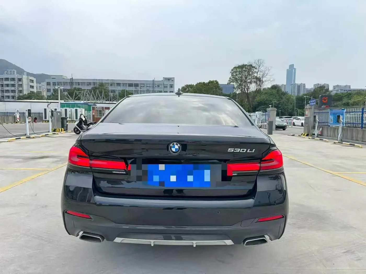 BMW 5 Series 2024 — Photo 18/18