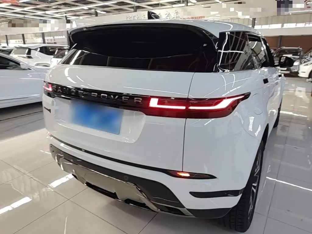 Land Rover Range Rover Evoque 2025 — Фото 7/20