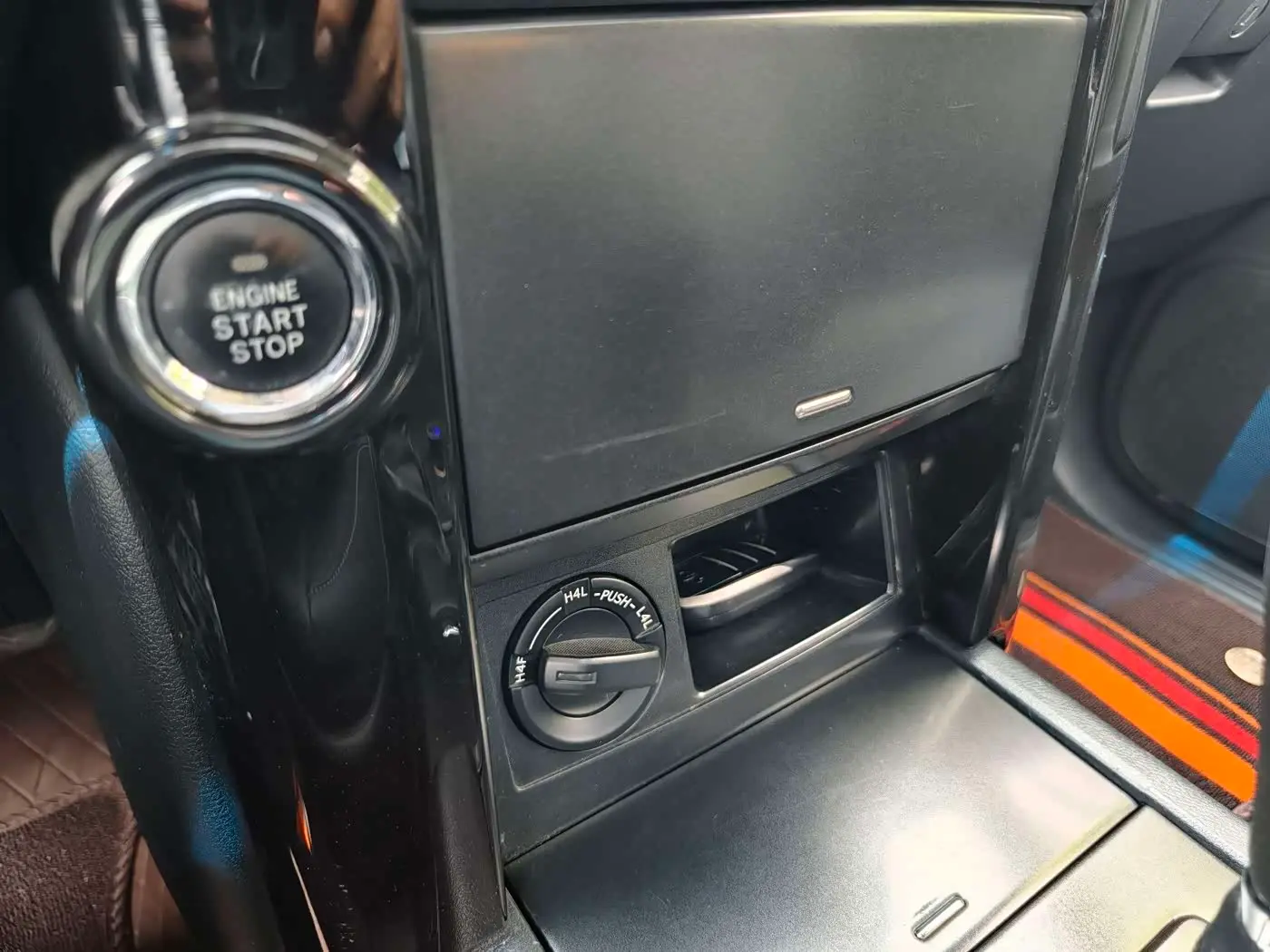 Toyota Prado 2017 — Photo 14/20